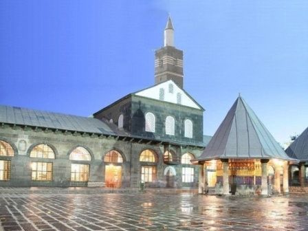 MÜBAREK REGAİB KANDİLİNİZ KUTLU OLSUN