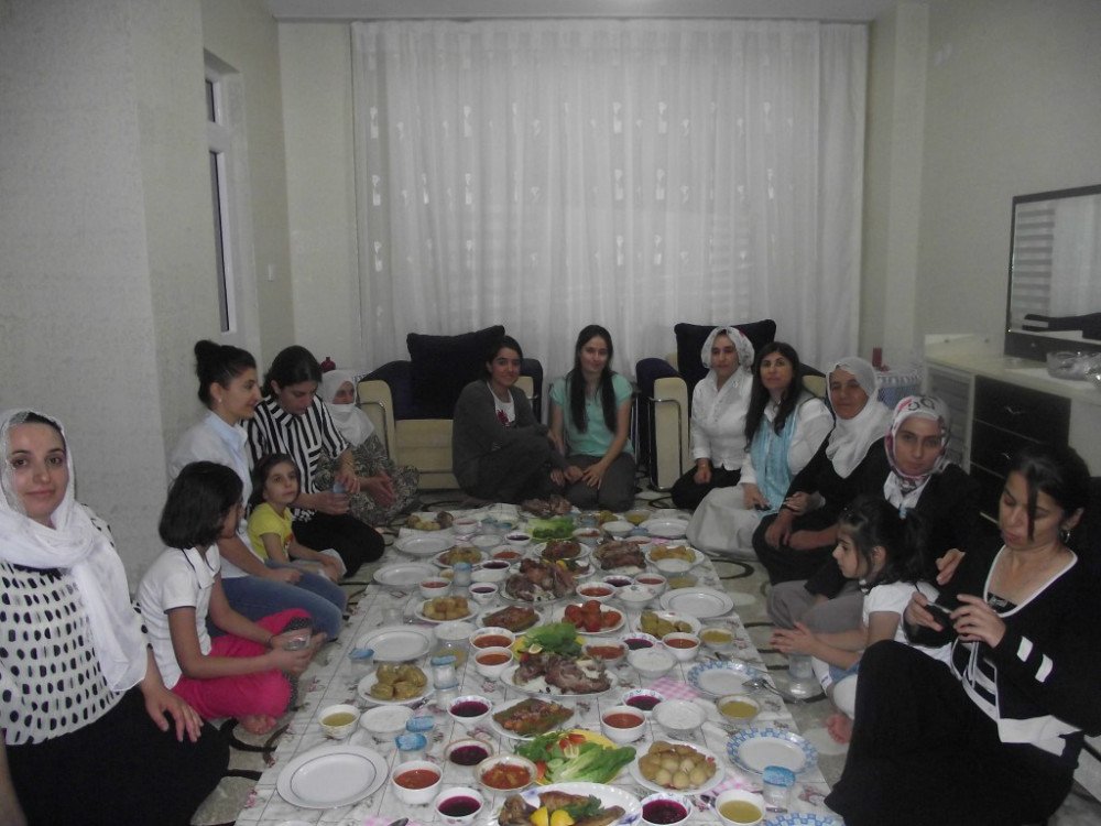 Diyarbakır Bismil Ev Ziyaretlerimiz .. HABERLER Mine Lök Beyaz